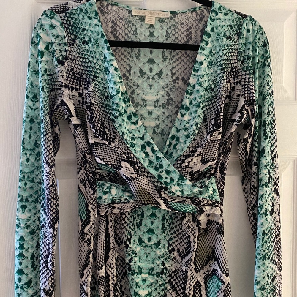 Beautiful long sleeve Boston Proper top - size S